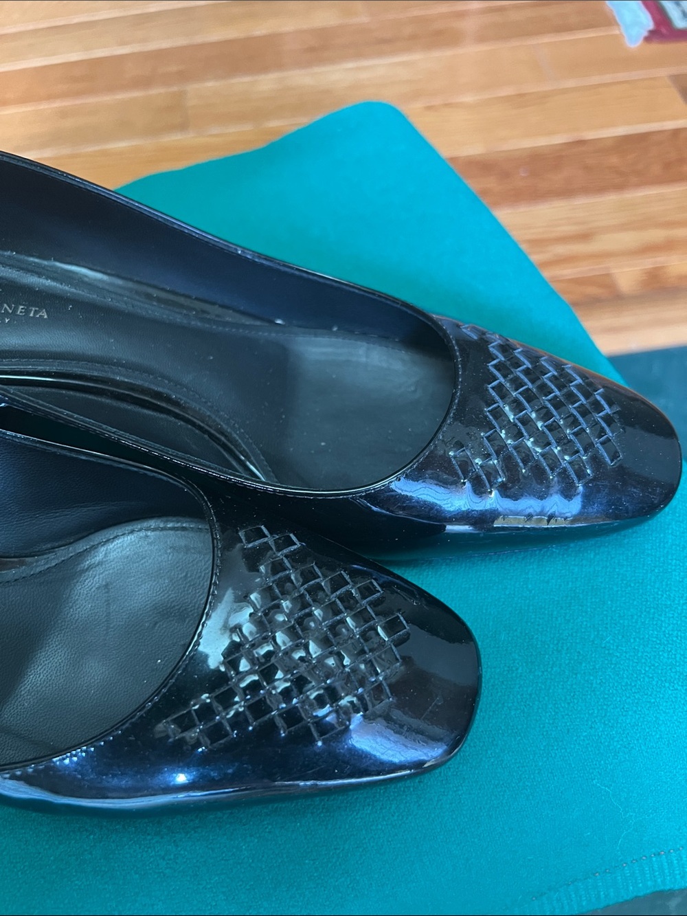 Bottega Veneta Shoes . View 2
